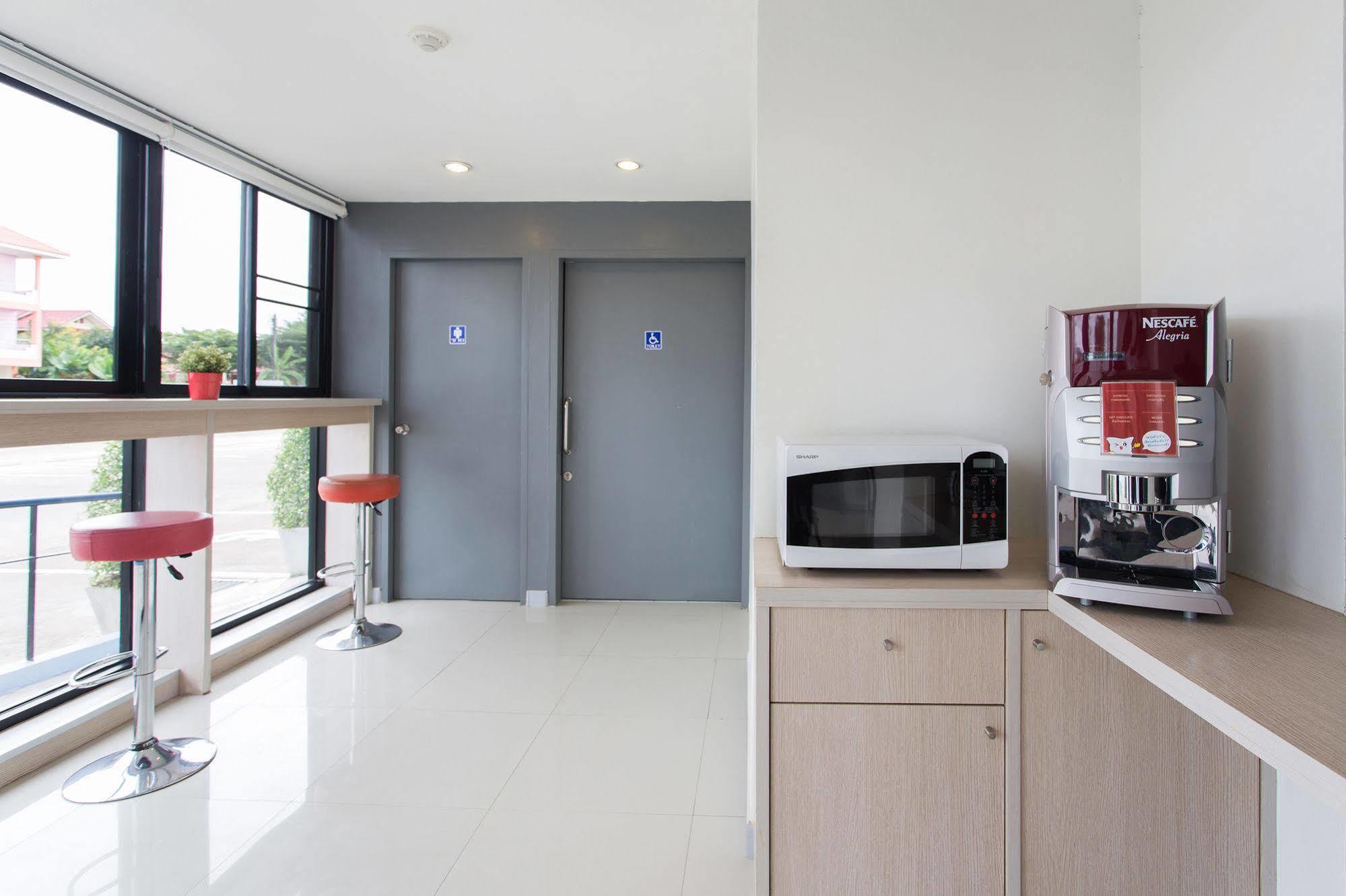 Hop Inn Khon Kaen Srichan Road Building A Εξωτερικό φωτογραφία